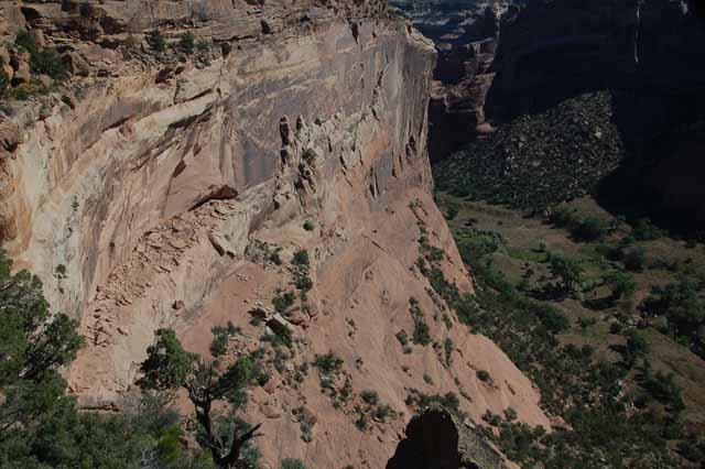 Massacre Cave, North Rim